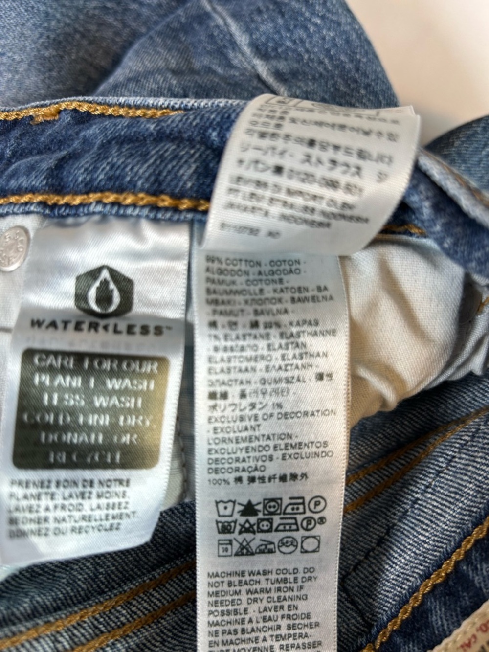 Levi's wedgie straight jeans W27 L26 high rise vintage wash waterless denim - Picture 14 of 14
